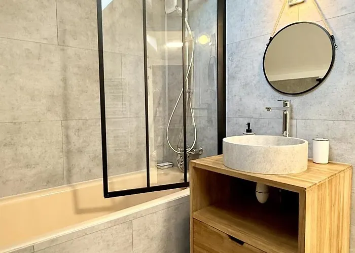 Le Duplex Apartment *